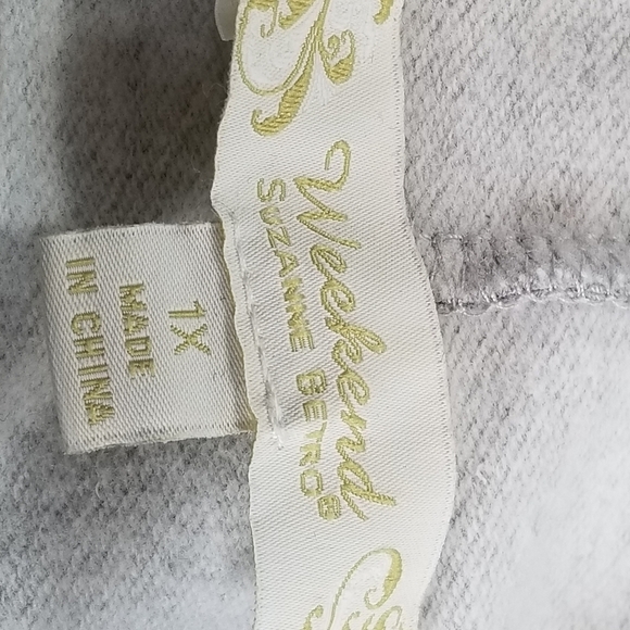 Weekend size 1x long sleeve hoodie lace inset - Picture 3 of 10